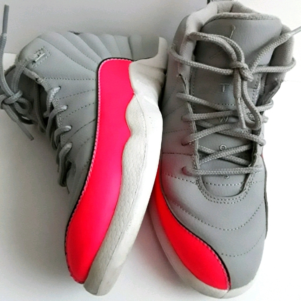 Jordan girls size 13.5c